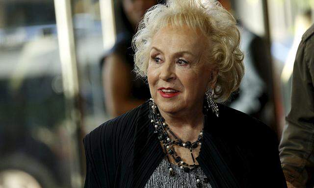 Actress Doris Roberts arrives at the Hollywood Film Awards in Beverly Hills