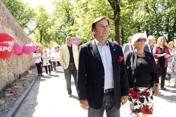 Voves hat eine erwachsene Tochter und lebt mit seiner Frau Ingrid (Bild) in Vasoldsberg bei Graz.