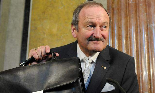 Ex-Vizekanzler Gorbach fordert Pension vom Land