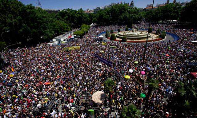 Spanien: Hundertausend protestieren gegen Regierung