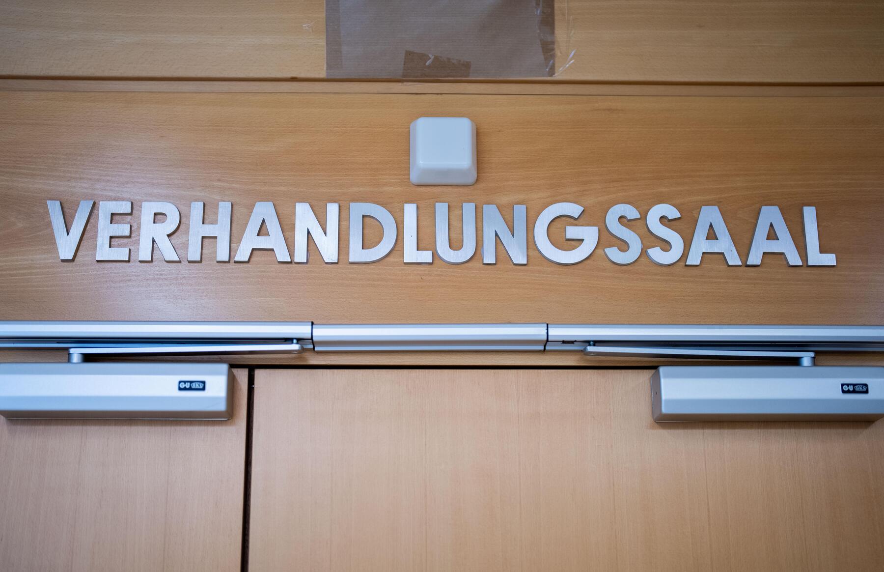 Raub fingiert: Wende im Prozess gegen Wiener Ex-Anwalt und dessen Frau