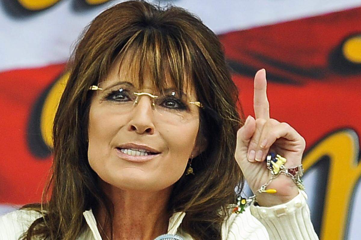 Sarah Palin sorgte im Laufe ihrer Karriere schon öfters für Aufsehen. Nun beschloss sie, dass die US-Präsidentschaftswahlen 2012 ohne sie stattfinden werden. Ihre politischen Ziele könne sie besser als Privatperson ohne politisches Amt verfolgen.