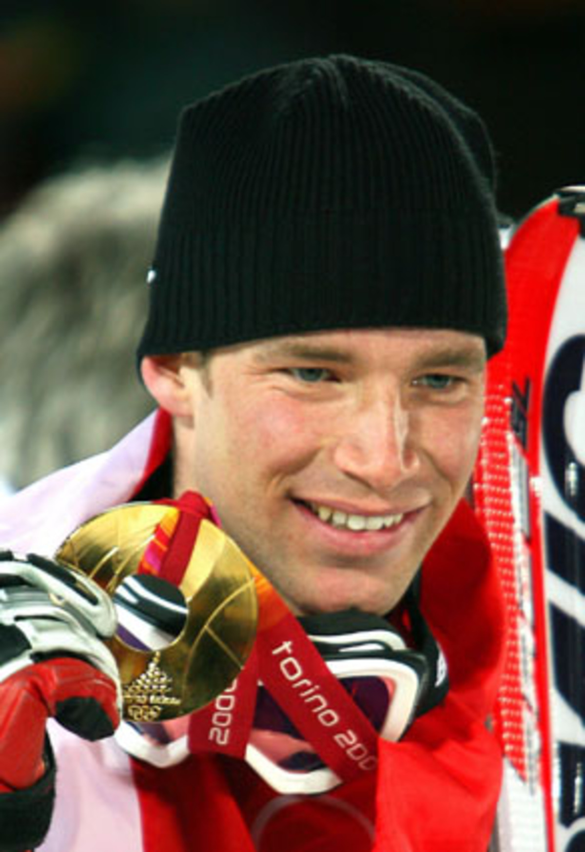 Auch der Tiroler Technik-Spezialist hat noch viel Luft nach oben: Das Ski-Ass durfte sich in Salt Lake City 2002 über Doppel-Bronze (Kombination, Slalom) freuen, vier Jahre später gab es Doppel-Gold in Turin (Slalom, Riesenslalom).  2 x Gold  2 x Bronze