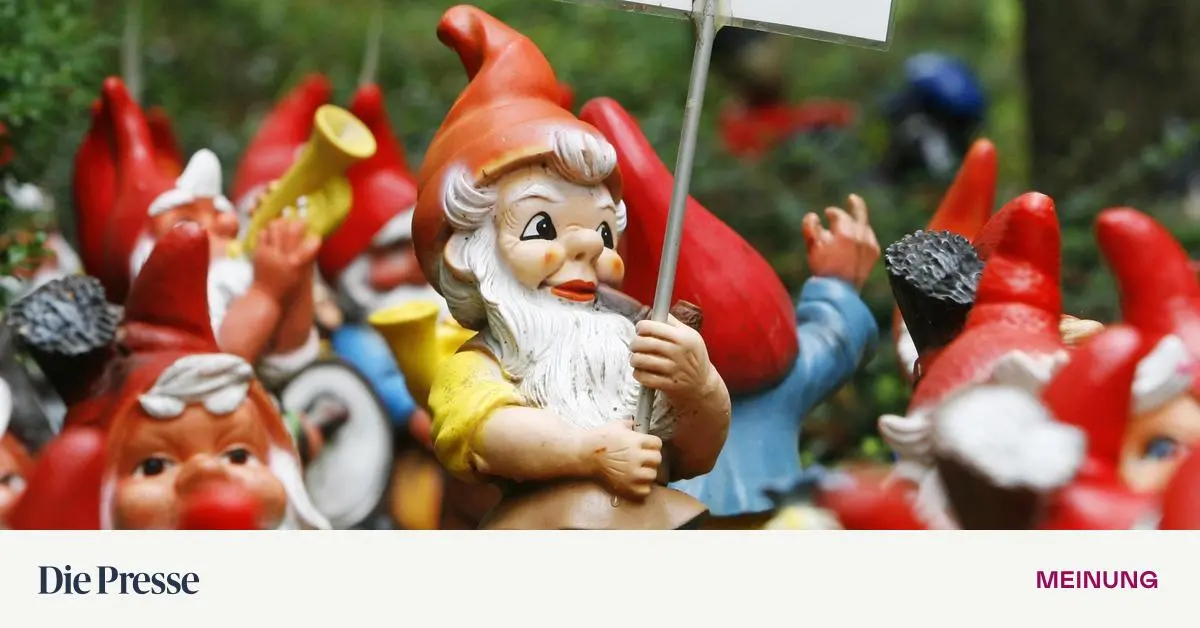 Make-Europe-Small-Again-premium-