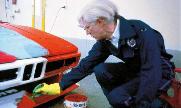 Eine halbe Stunde, länger hat der Meister nicht gepinselt: Andy Warhol und BMW M1 Procar, 1979.