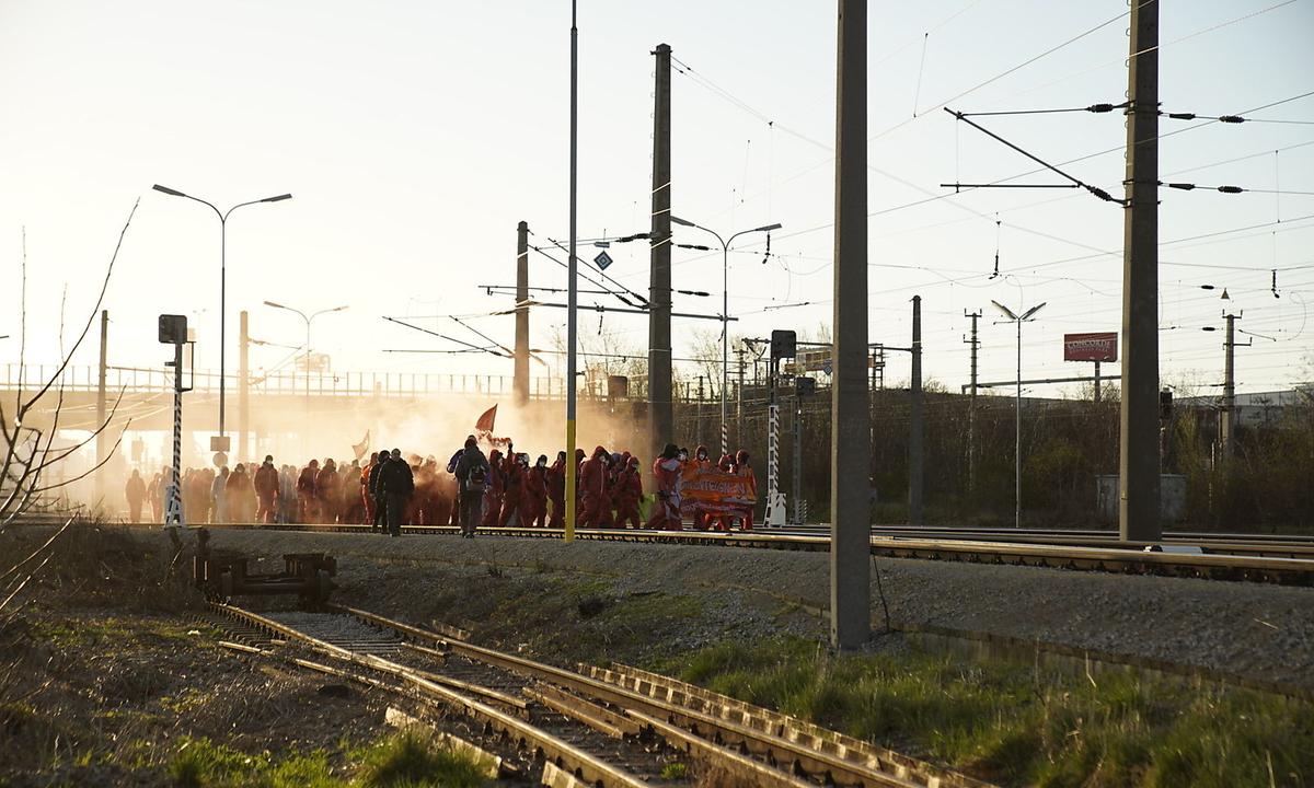 ++ HANDOUT ++ NIEDEROeSTERREICH: GAS-KONFERENZ IN WIEN - PROTESTE BEI OMV IN SCHWECHAT