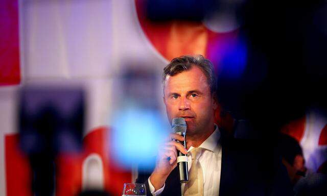 Austrian far right Freedom Party presidential candidate Hofer delivers a speech in Vienna