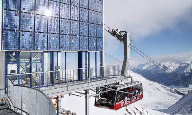 Photovoltaikanlage auf dem Piz Nair bei St. Moritz, Schweiz (Symbolbild). 
