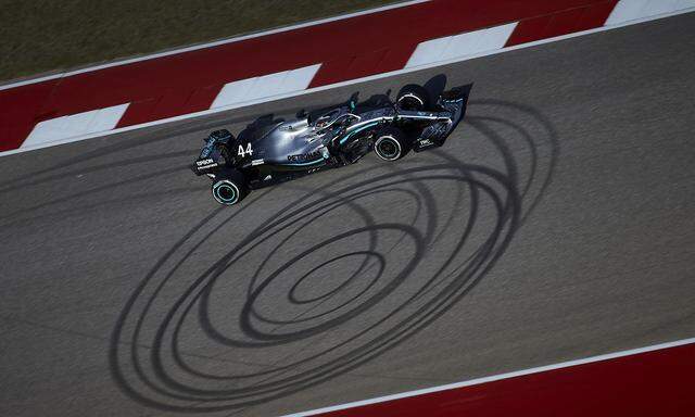 Mercedes von Lewis Hamilton