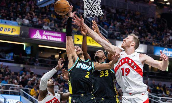 Jakob Pöltl war einer der wenigen Lichtblicke im Raptors-Dress, fehle verletzungsbedingt aber längere Zeit.