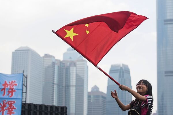 Dabei gilt aber zu beachten, dass viele der Geräte noch nicht regulär hierzulande zu haben sind, so dass nur der Weg über den Import-Shop gibt. Es gibt seriöse und solche, von denen man die Finger lassen sollte. Zu empfehlen ist TradingShenzhen. Die Auswahl geht über Xiaomi hinaus und zum Teil werden die Geräte versandkostenfrei verschickt. Dennoch gelten die Zollbestimmungen zu beachten und auch ob die LTE-Frequenzen mit denen hierzulande übereinstimmen. Auch gute Bewertungen genießt Banggood.com. Nutzer empfehlen dabei Direct Mail beim Bestellen auszuwählen. Der Support sei, so die durchgehende Meinung, bei TradingShenzhen besser.   