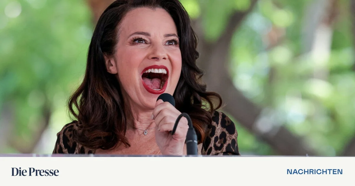 Auch-Nanny-Fran-Drescher-zum-Opernball-in-Wien-gelandet