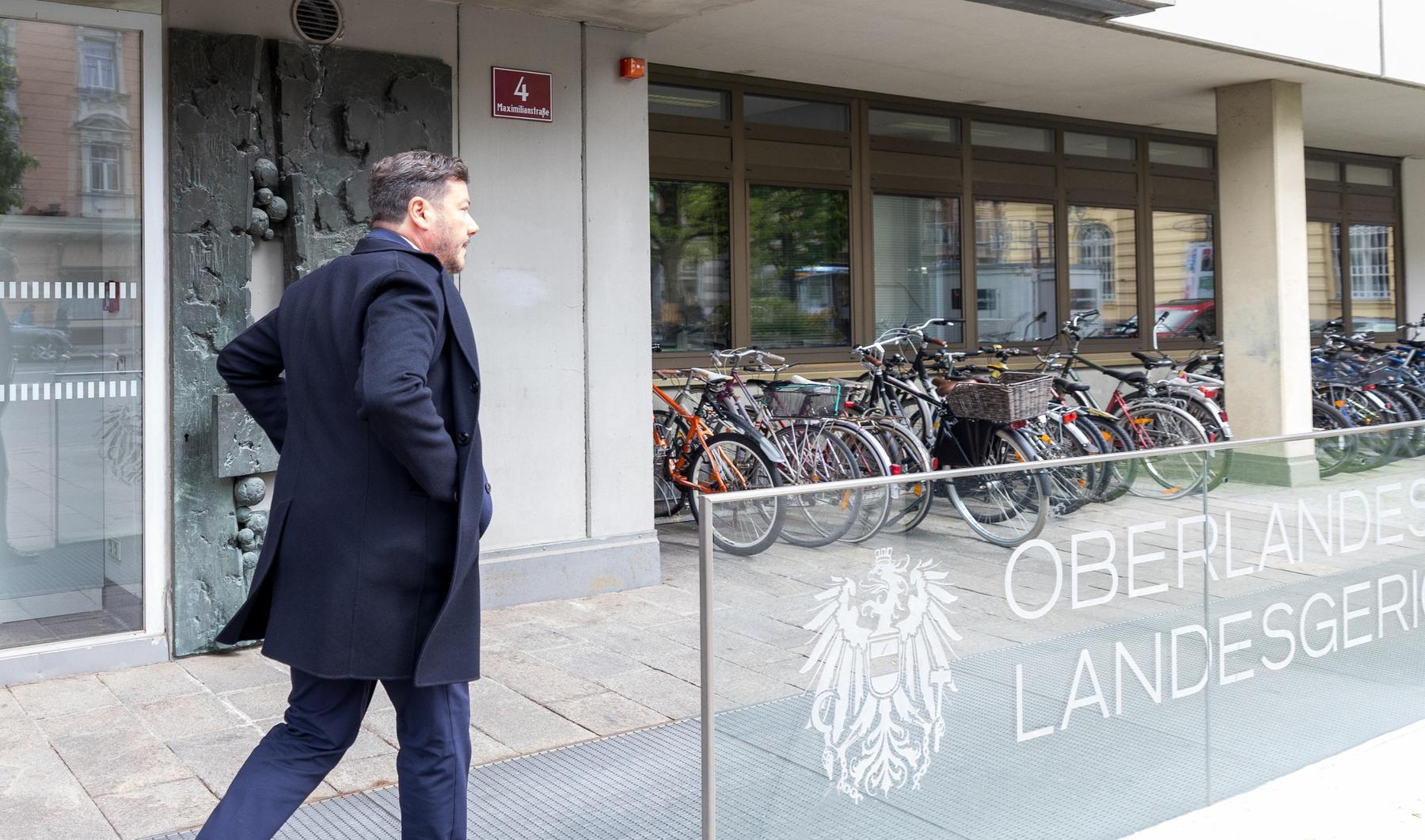 Benko faces first criminal trial
