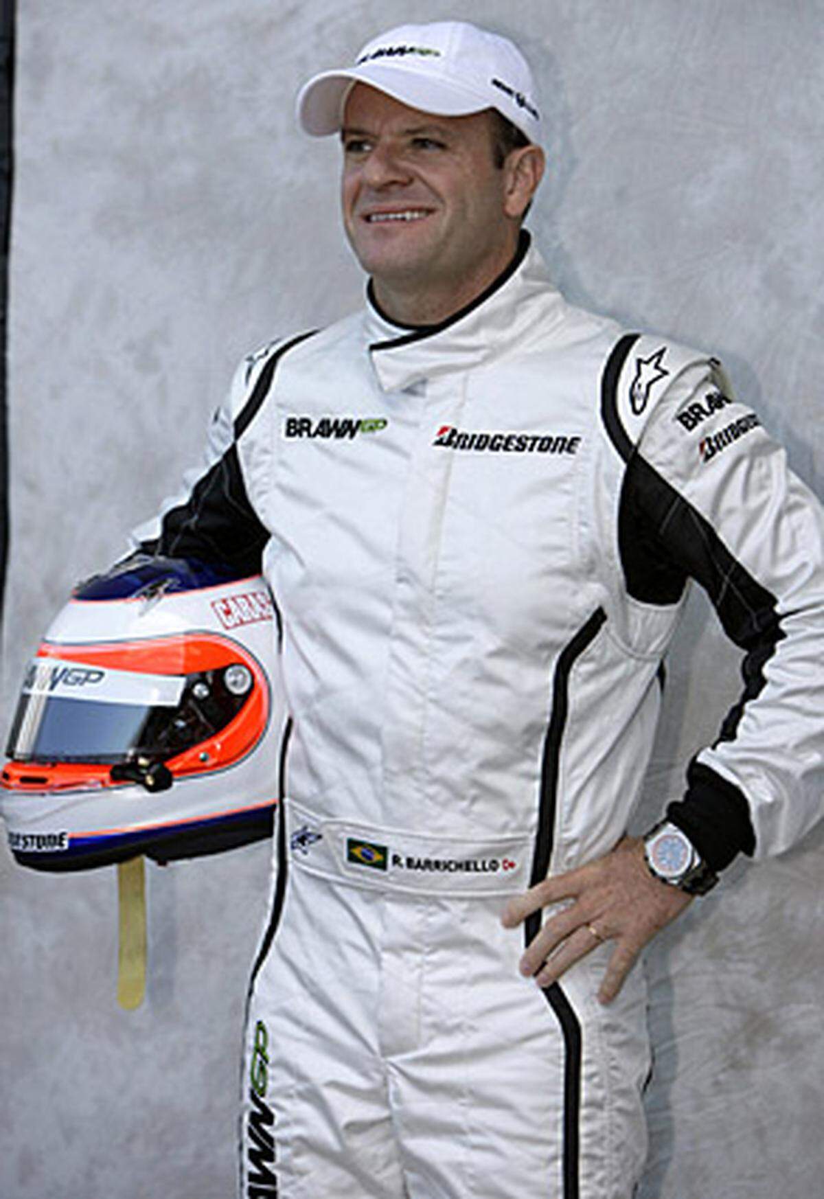 Rubens BARRICHELLO (Brasilien)  Geboren am: 23. Mai 1972 in Sao Paulo  Größe/Gewicht: 1,72 m/66 kg  Wohnsitze: Sao Paulo, Monte Carlo  Familienstand: verheiratet mit Silvana, Söhne Eduardo (7 Jahre) und Fernando (3 Jahre)  Erster Grand Prix: 14. März 1993, GP Südafrika  Erster Sieg: 30. Juli 2000, GP Deutschland  Statistik: GP-Starts: 270, Pole Positions: 13, Siege: 9, Podestplätze: 62, WM-Punkte: 530, Schnellste Runden: 15  Bisherige Teams: Jordan (1993-1996), Stewart (1997-1999), Ferrari (2000-2005), Honda (Bis 2008)  Größte Erfolge: Vizeweltmeister 2002 und 2004