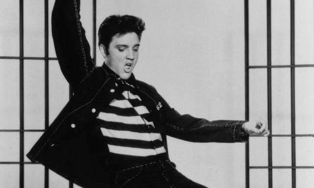 Elvis Presley in Jailhouse Rock 1957 12 02 teu Mann Saenger Gesang Musiker Musik Rock n Roll Rock a