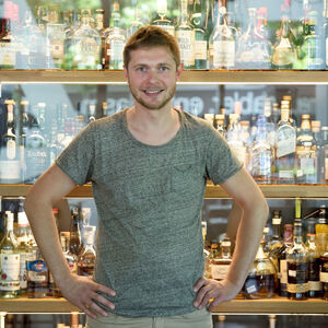 Bert Jachmann ist Barchef des Heuer am Karlsplatz – und organisiert das Liquid-Market-Festival heute im Volksgarten.