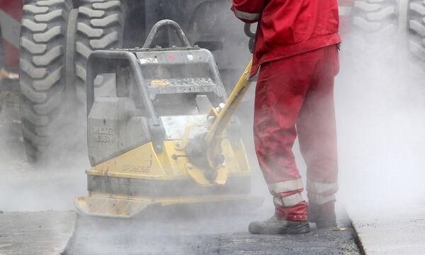 Die Hacklerregelung war immer wieder kritisiert worden, weil sie eben nicht nur von Schwerarbeitern, sondern vor allem von Beamten und Angestellten genutzt worden ist.