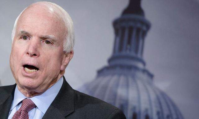 John McCain (im Bild) will sich nun doch für Rex Tillerson als US-Außenminister aussprechen.