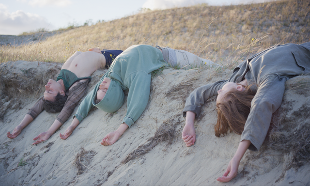 Eglé Budvytyte, Videostill aus „Songs from the compost: mutating bodies, implding stars“, 2020.