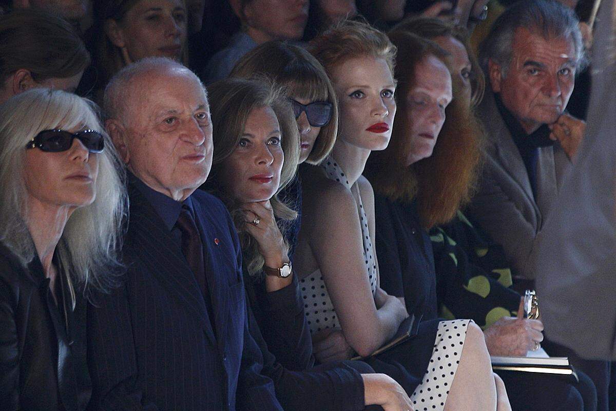 ... Saint Laurent. Seltener in der Front Row sah man ...