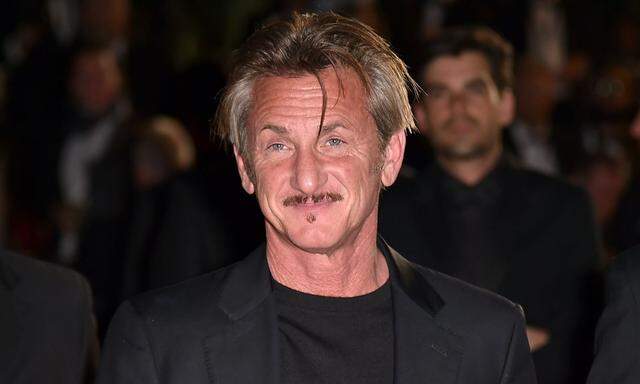 Oscarpreisträger Sean Penn zu Dreharbeiten vor saudi-arabischem Konsulat