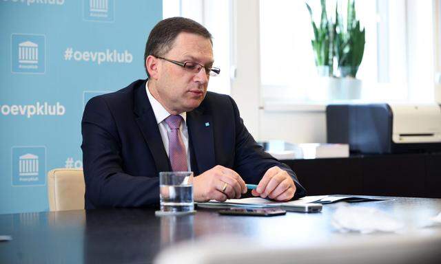 ÖVP-Klubchef August Wöginger ist mit Korruptionsvorwürfen konfrontiert.