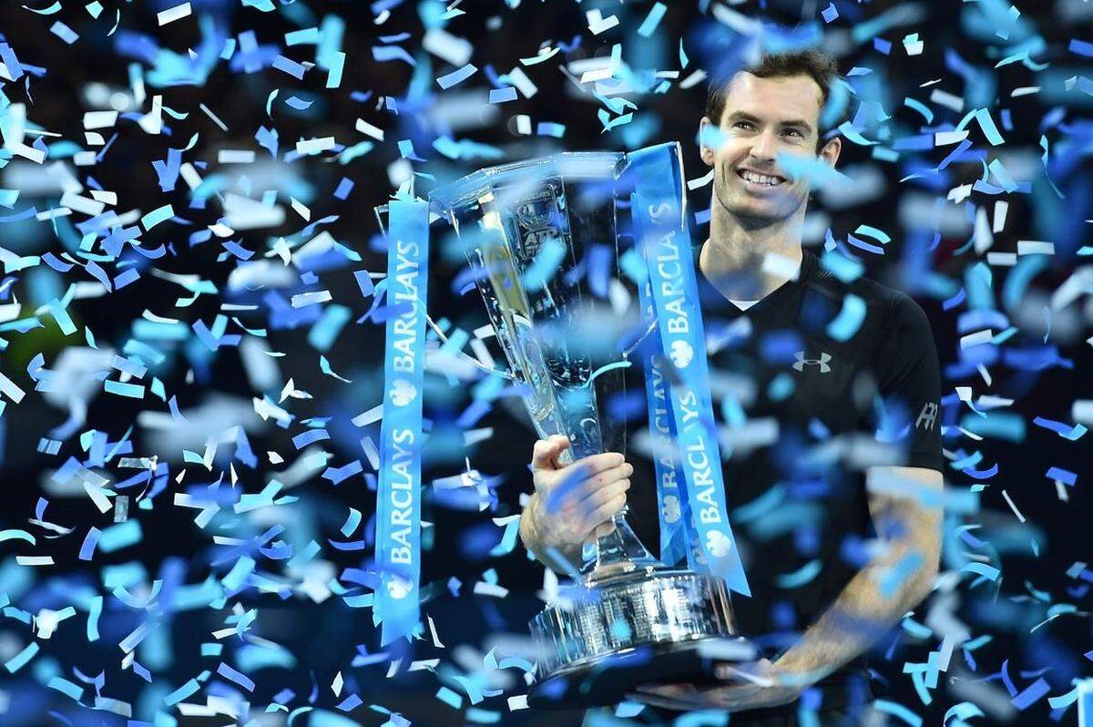 Andy Murray steht als neue Nummer eins der Tenniswelt fest. Der Schotte löst den Serben Novak Djokovic ab, der seit Juli 2014 ununterbrochen an der Spitze gestanden war. Murray triumphierte zuvor auch bei, Erste Bank Open in der Wiener Stadthalle. Auch bei den Damen bringt 2016 eine neue Nummer eins. Die Deutsche Angelique Kerber krönt ihren Sprung an die Weltranglistenspitze mit dem US-Open-Titel.