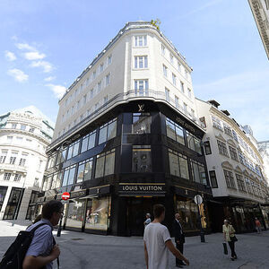 WIEN: GEBAeUDEKOMPLEX 'GOLDENES QUARTIER'