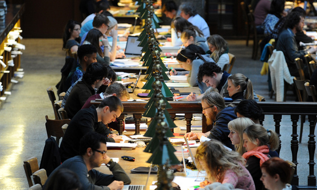 Themenbild: Studenten