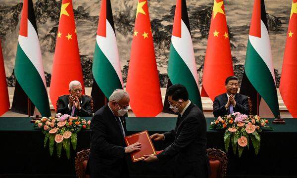 Palästinenserpräsident Abbas mit Chinas Staats- und Parteichef Xi Jinping.