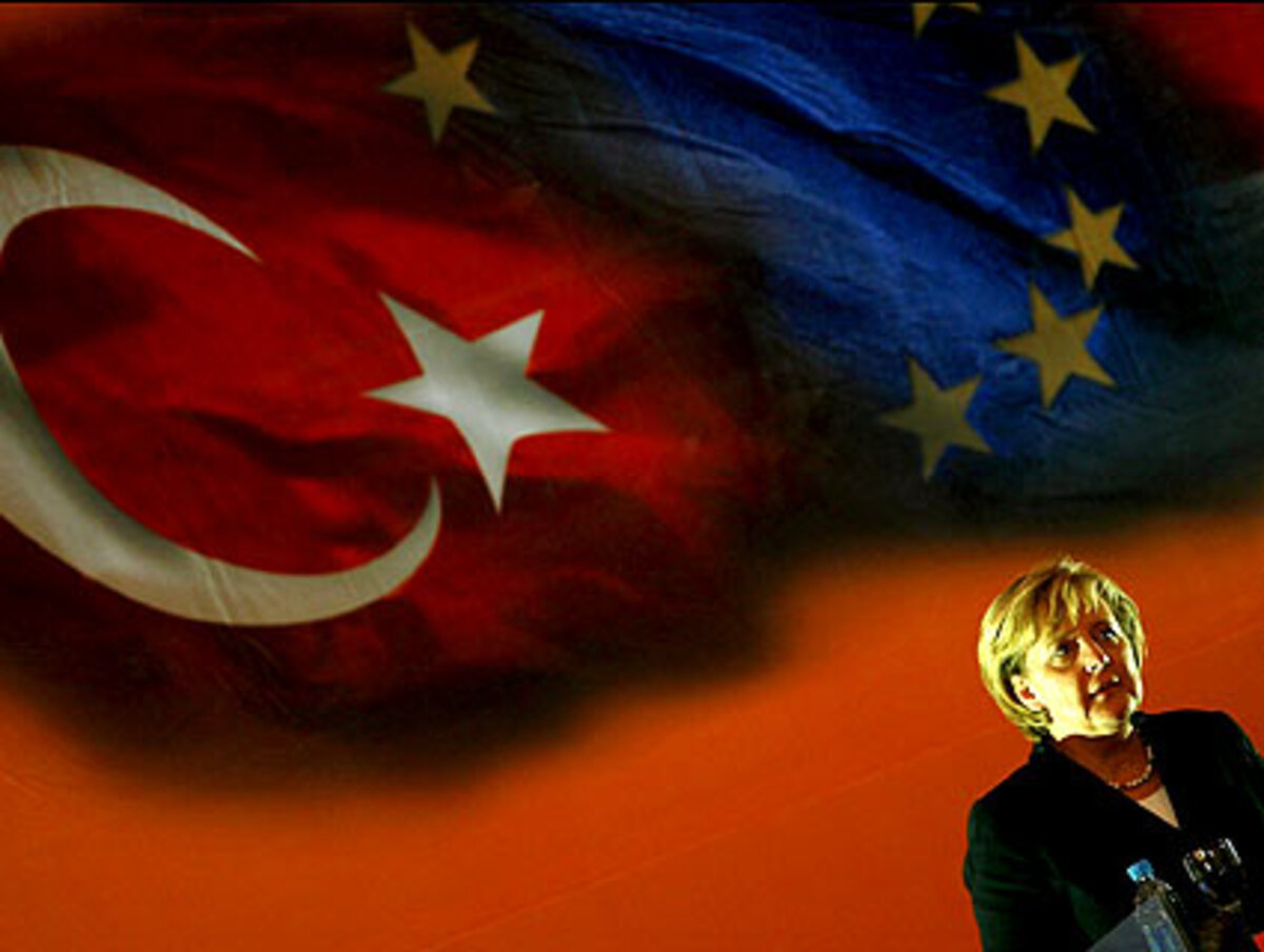 Das Zypern-Problem ist weiter ungelöst, die Türkei zeigt sich wegen der schleppenden Beitrittsverhandlungen verschnupft. Frankreich erwägt eine Total-Blockade der Gespräche.