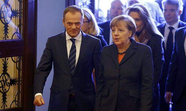 Klares Signal an die Ukraine: Tusk und Merkel in Warschau