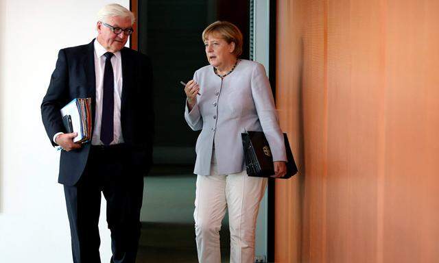 Außenminister Frank-Walter Steinmeier ist als nächster Bundespräsident im Gespräch – auch bei Kanzlerin Angela Merkel. 