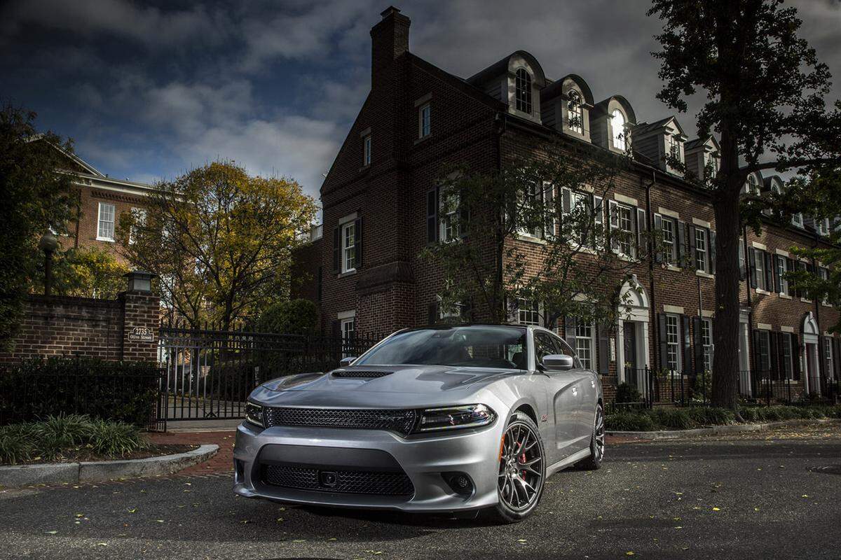 Nun sollte man glauben, dass der Dodge Charger Hellcat ein extrem teures Auto ist.