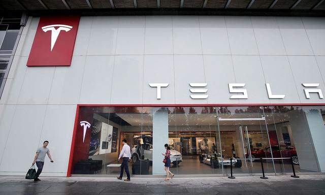 Ein Tesla-Schauraum in Peking.