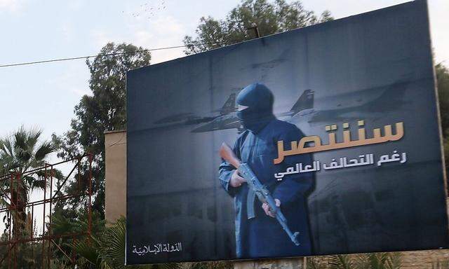In der Hauptstadt des Terrors: Plakat im syrischen Raqqa