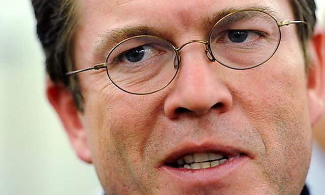 Guttenberg will Deutschland wegziehen