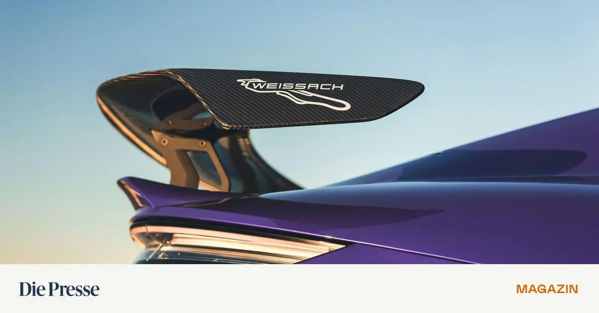 -ber-1000-Elektro-PS-Der-Taycan-Turbo-GT-ist-Porsches-Machtwort