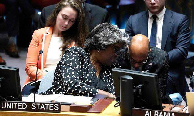 Die amerikanische UNO-Botschafterin Linda Thomas-Greenfield erklärte die USA wolle nun erst einmal abzuwarten, welche Wirkung die diplomatischen Bemühungen vor Ort entfalteten. 