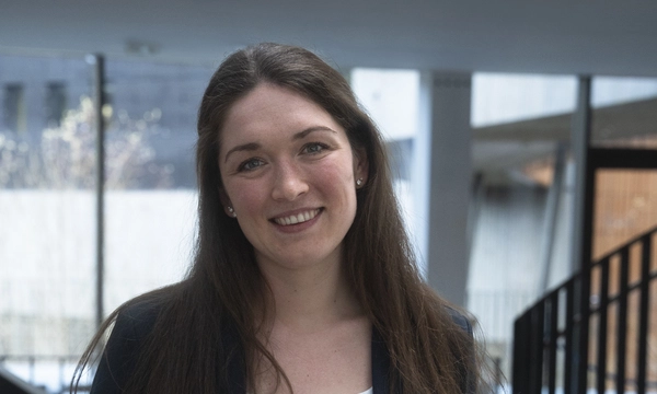 Melanie Bleffgen ist stellvertretende Leiterin Evidence & Education, Wissensmanagement bei Biogena