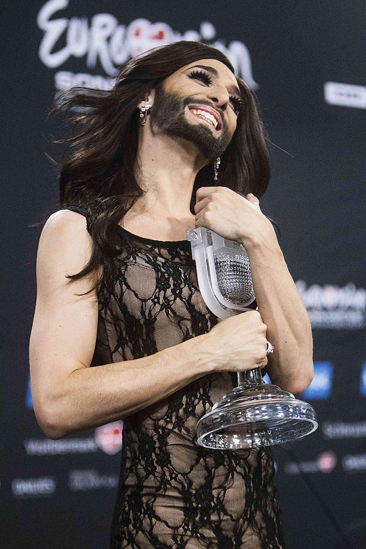 "Der Song Contest ist nicht nur eine Anhäufung von Pyrotechnik und nackten Beinen", verteidigt Conchita Wurst die oft belächelte Veranstaltung. "Das sind alles hochkarätige Künstler."