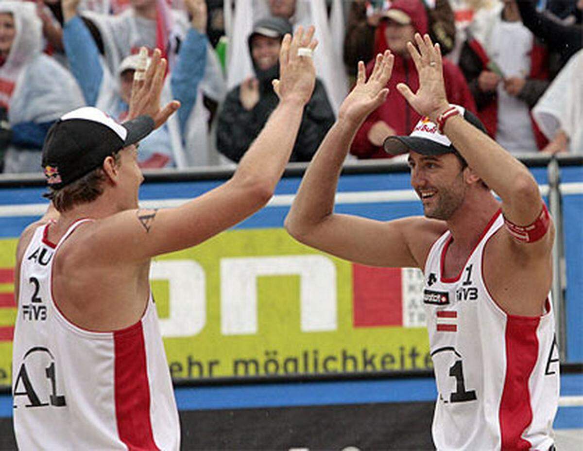 26. August: Die österreichischen Beach-Volleyballer Clemens Doppler/Peter Gartmayer erobern in Valencia EM-Gold. Für Doppler ist es nach 2003, als er mit Nik Berger in Alanya/Türkei triumphiert hatte, bereits der zweite Europameistertitel.