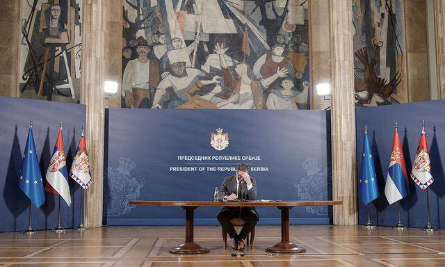 "Ohne europäischen Weg wären wir wirtschaftlich und politisch verloren“. Präsident Vučić bei einer Pressekonferenz in Belgrad. 