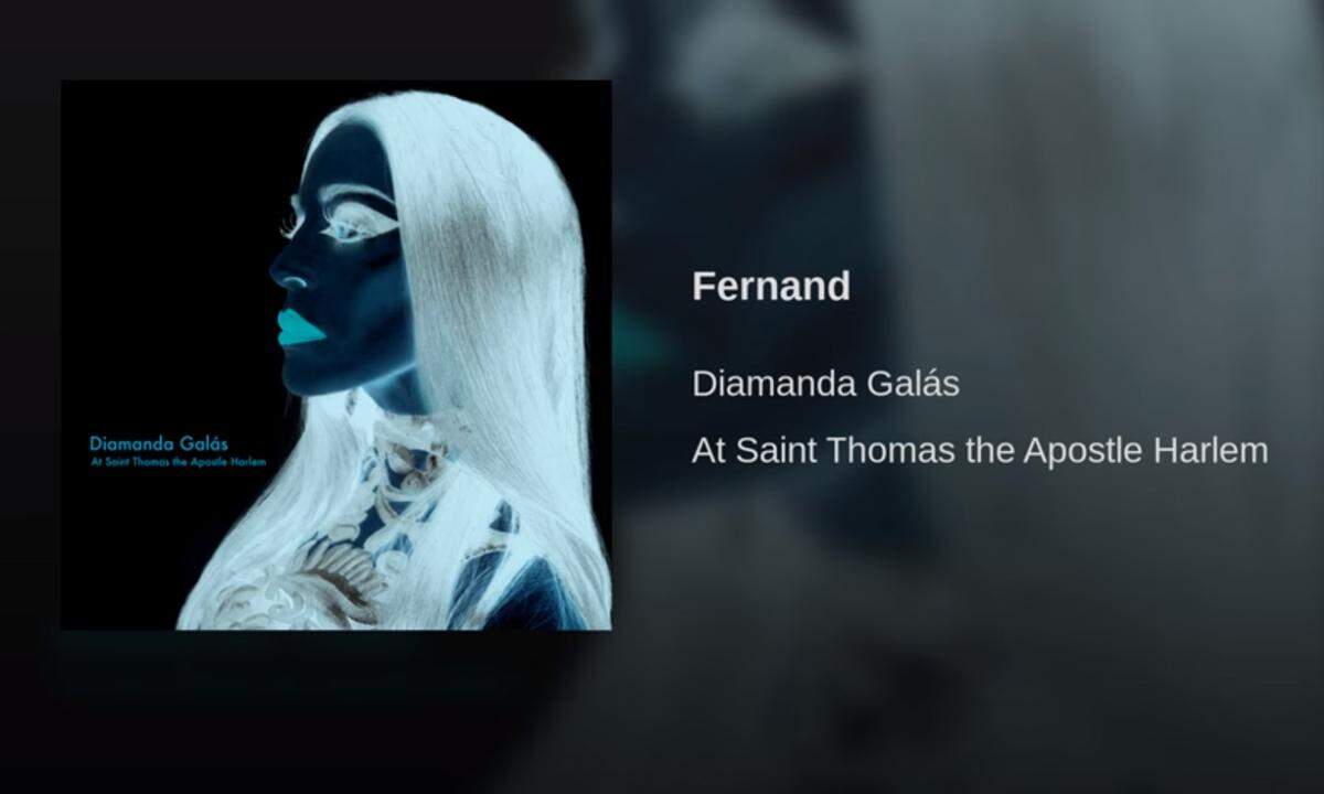 Die aus griechisch-orthodoxem Elternhaus stammende Amerikanerin Diamanda Galas zählt seit drei Jahrzehnten zu den erratischen Gestalten der Avantgarde. Mit „Fernand“, diesem aufwühlenden Brel-Chanson zum Thema Tod, spielt sie wie ein Kätzchen mit der Maus. Aller Theatralik zum Trotz ist das Ergebnis höchst beseelt. (sam) Zum Song >>>