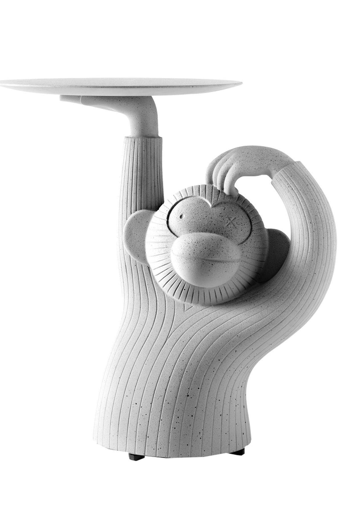 Jaime Hayon erweiterte diesmal die „Gardenias“-Kollektion von Barcelona Design um einen Beistelltisch in Affenform: „Monkey“.