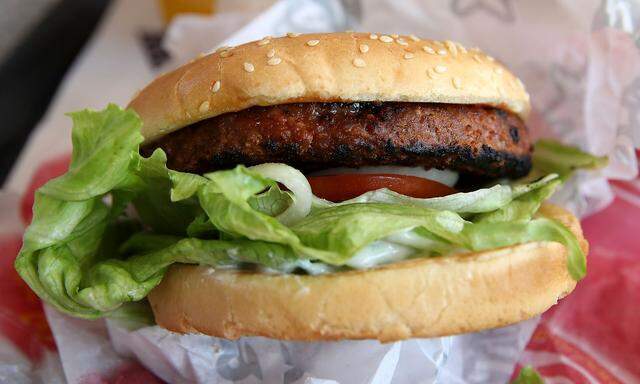 Ein Beyond Meat Burger auf einem Archivbild.