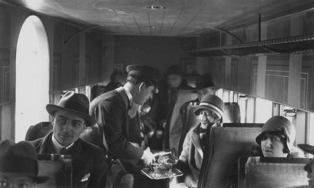 Zum Beginn der Passagierluftfahrt waren die Umgangsformen an Bord wohl ein wenig angenehmer