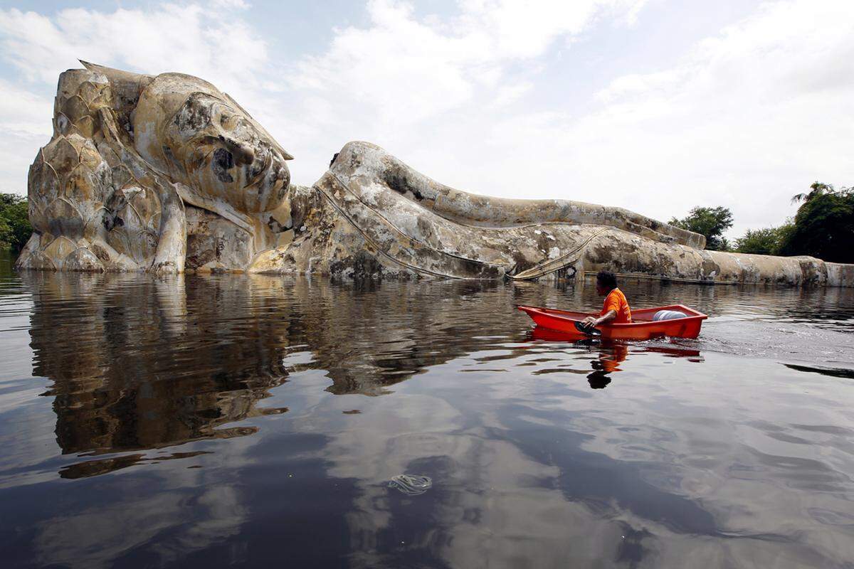 Auch das Unesco-Weltkulturerbe in der antiken Stadt Ayutthaya stand schon am 9. Oktober unter Wasser.