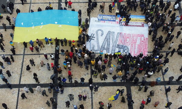 Protest in Kiew. Demonstranten in der ukrainischen Hauptstadt fordern eine harte Haltung gegenüber Russlands Präsidenten. 