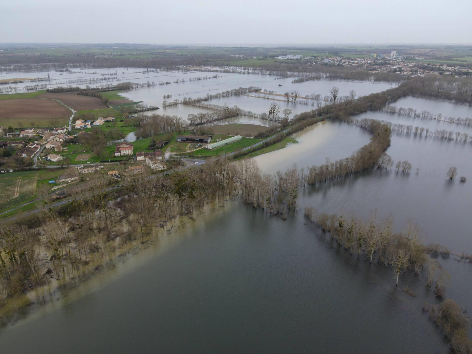 After Storm "Nils": Now flooding in the southwest of France